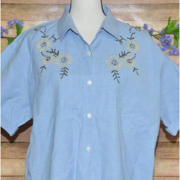 Maggie & Max Women's Blue Gingham Floral Embroidered Button Front Top 2X Granny - Picture 2 of 9